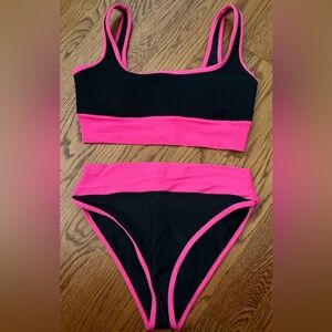 Lain Snow-Like New- Two Piece